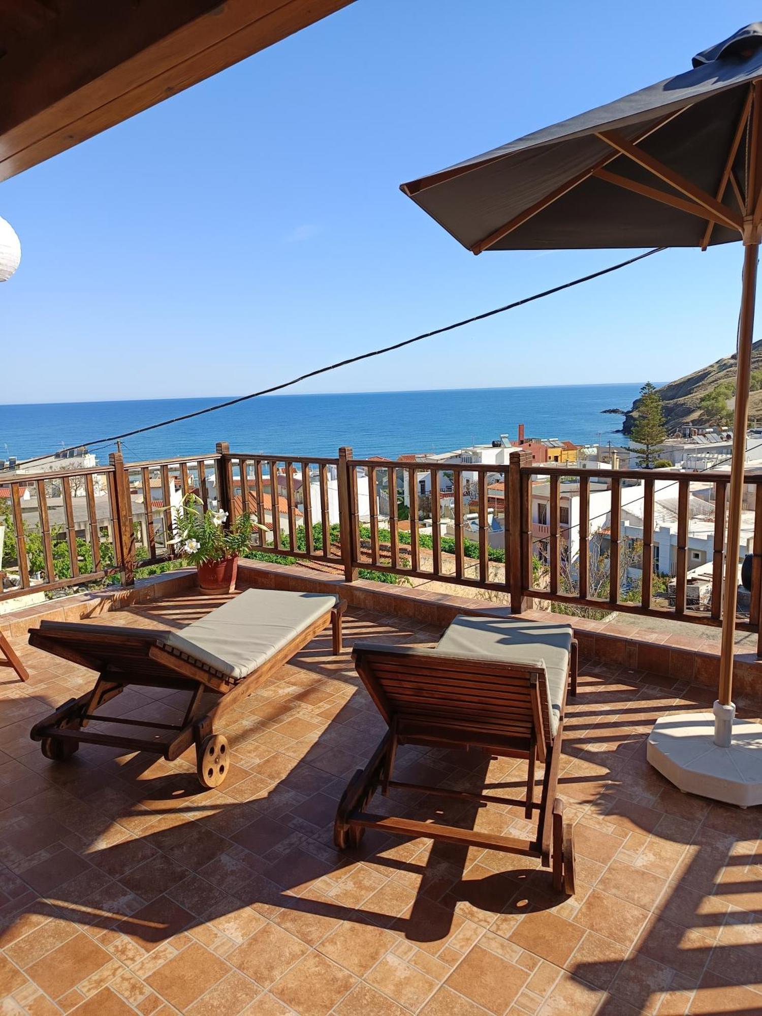 Pension Lucy Panormos  Luaran gambar