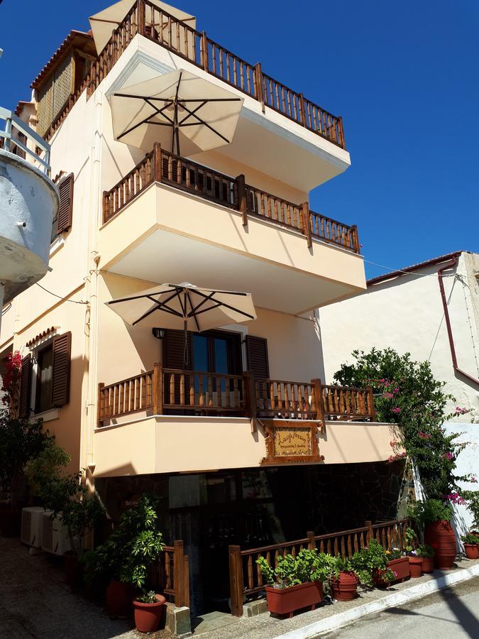 Pension Lucy Panormos  Luaran gambar
